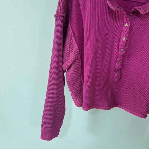 FREE PEOPLE FP MOVEMENT MAGENTA BACK TO ME LAYER CROPPED HENLEY SHIRT TOP S - Picture 2 of 8